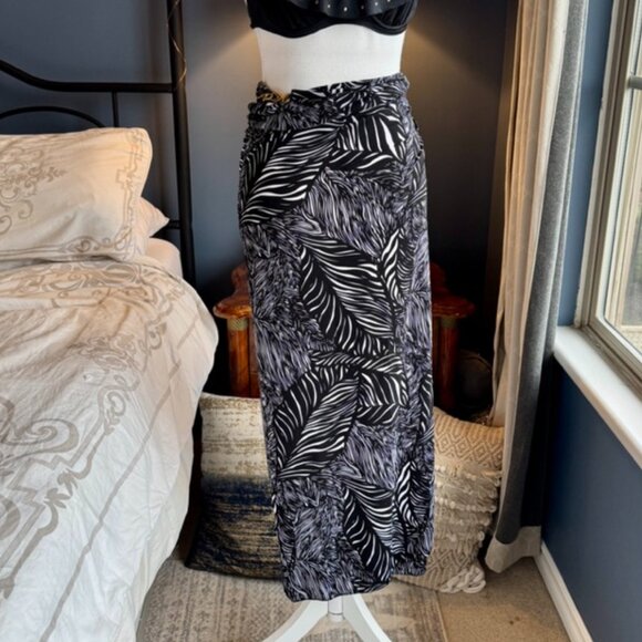Other - Black and White Zebra Palm Print Swim Cover Up Sarong w Gold Clasp